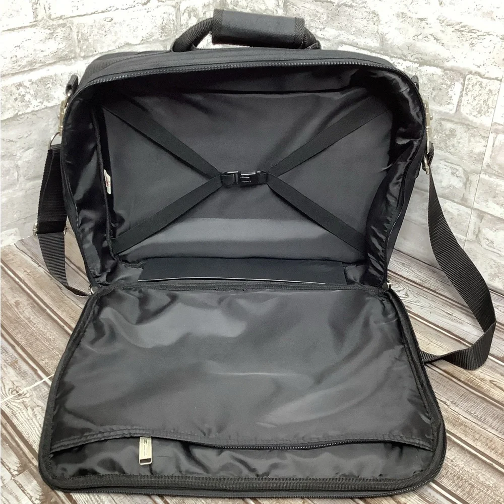 NFL Ballistic Nylon Black Expandable Laptop Tablet Briefcase Rare Football NWOT